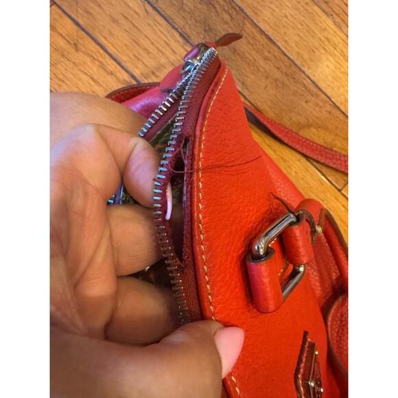 AS IS DOONEY AND BOURKE MADELINE PEBBLE LEATHER ZIP AROUND TOTE BAG (pu1100 - Picture 9 of 10